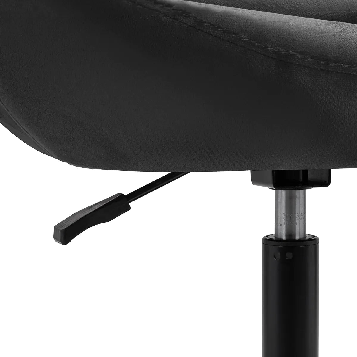 Hydraulic velvet chair with backrest and black base
