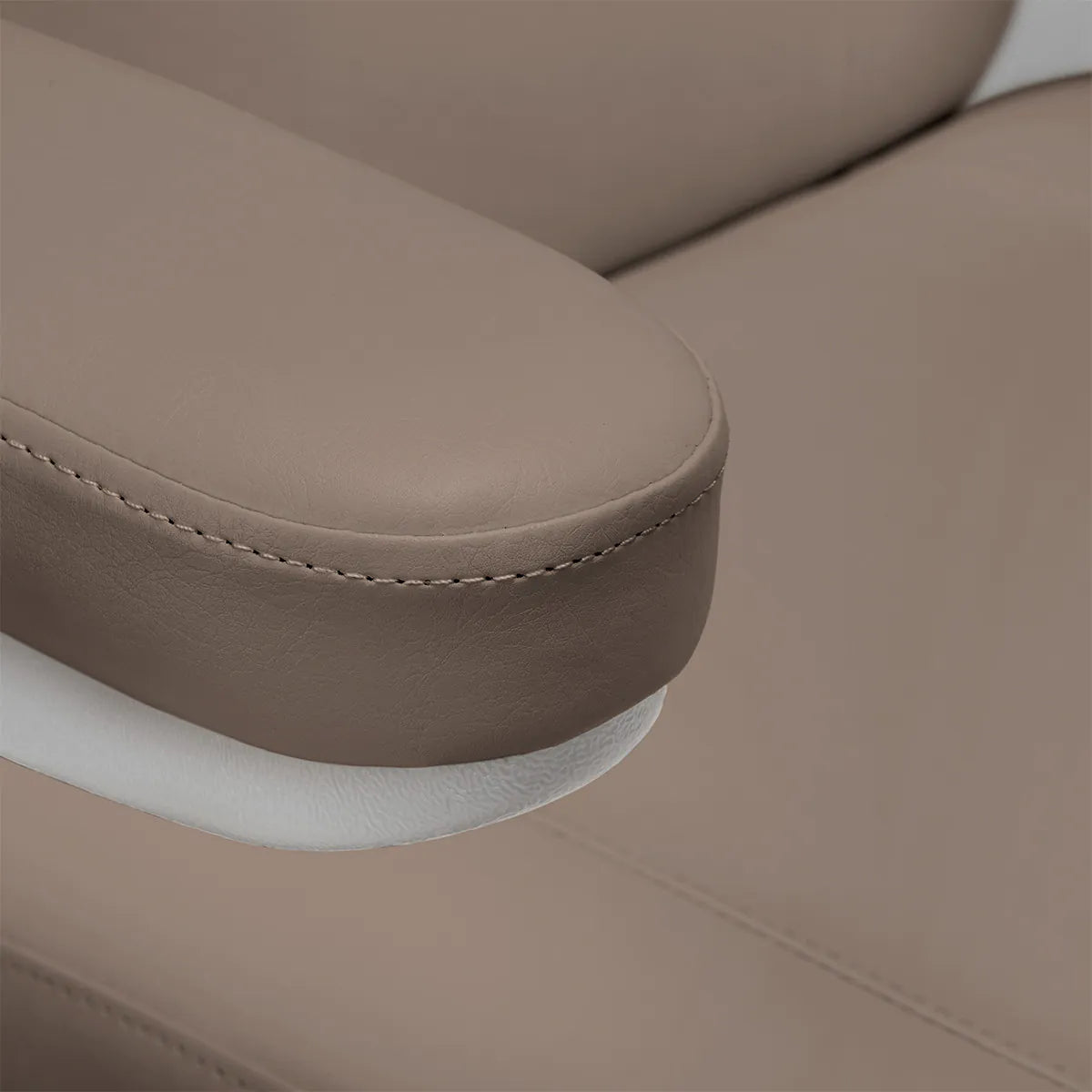 Classic electric beauty treatment table with 3 motors