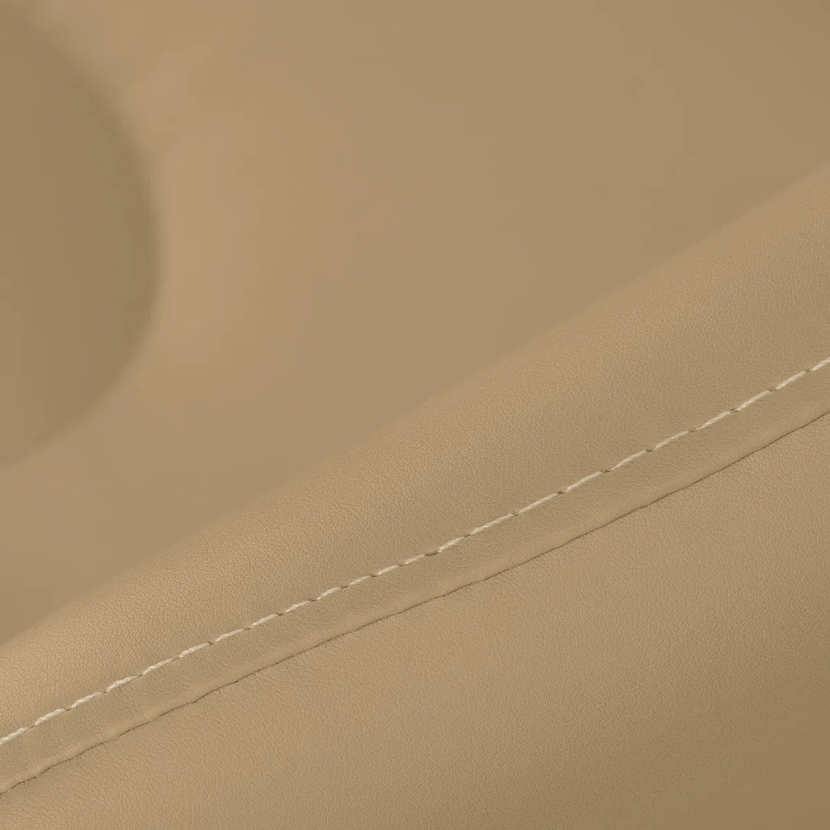 Silla de estética con ajuste de altura por pedal, mod. 156F